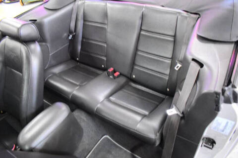 2004 Ford Mustang Deluxe