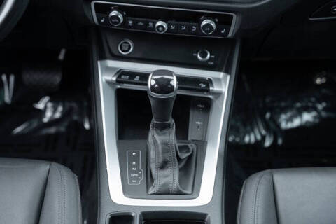 2022 Audi Q3 quattro S line Prem Plus 45 TFSI