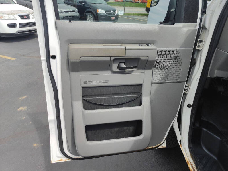 2013 Ford E-Series E-350 SD XL