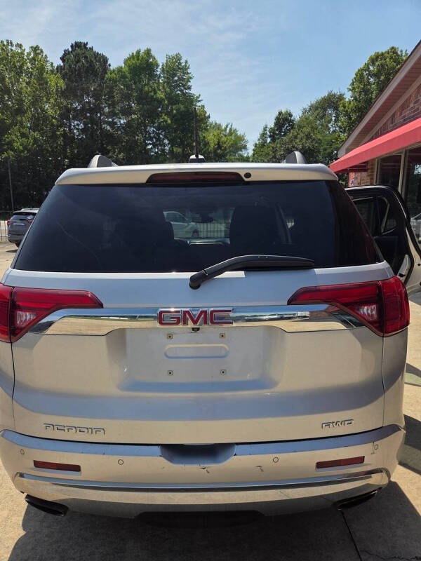 2017 GMC Acadia Denali