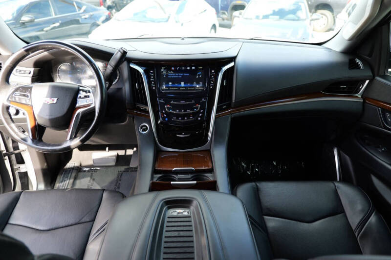 2019 Cadillac Escalade Premium Luxury