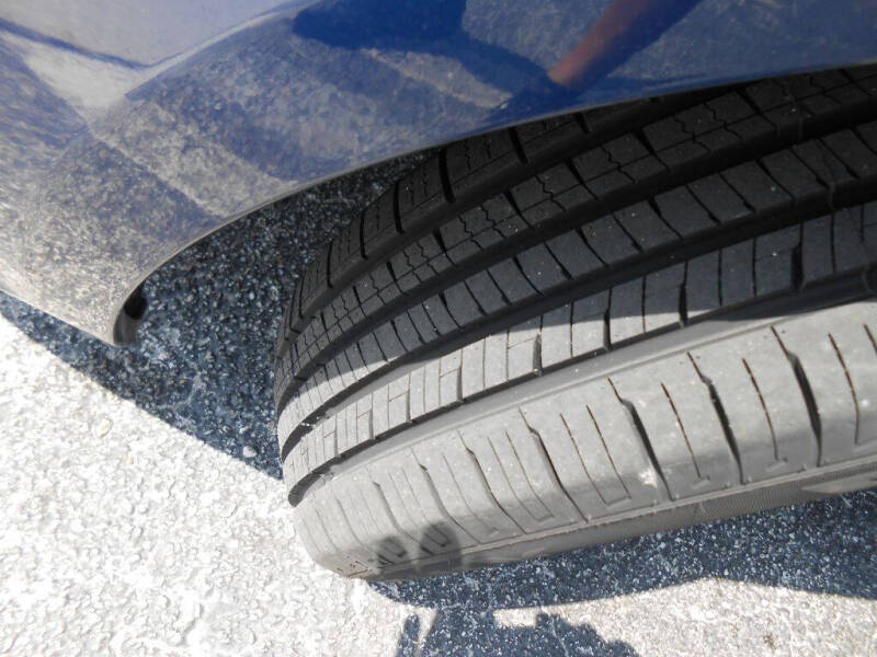 2010 Hyundai Accent Blue