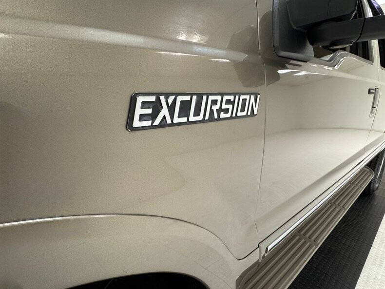 2004 Ford Excursion Limited