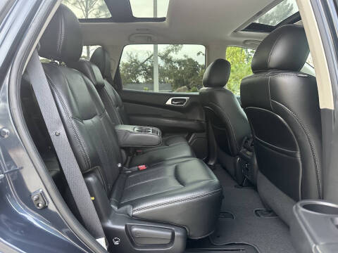 2016 Nissan Pathfinder Platinum
