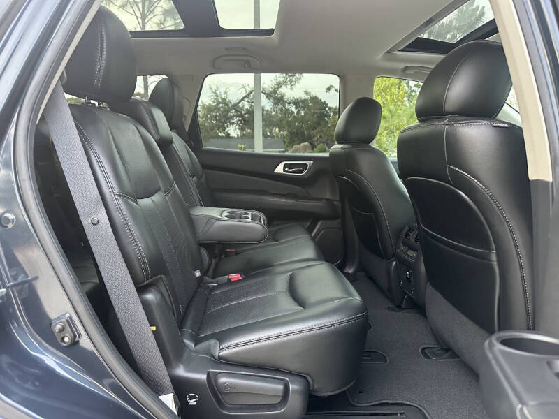 2016 Nissan Pathfinder Platinum