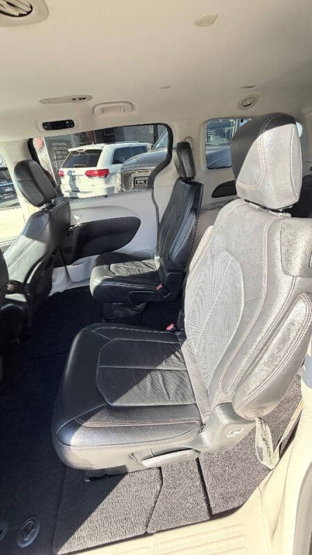 2018 Chrysler Pacifica Touring L