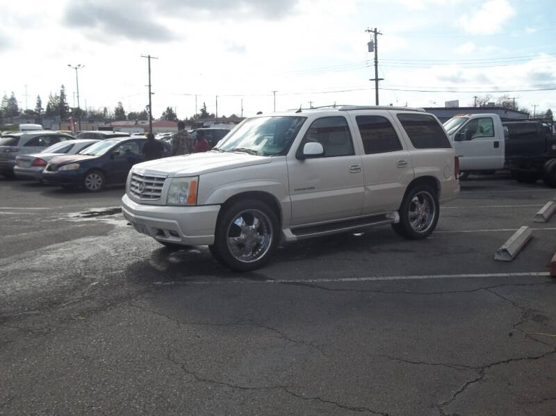 2004 Cadillac Escalade Base photo 5