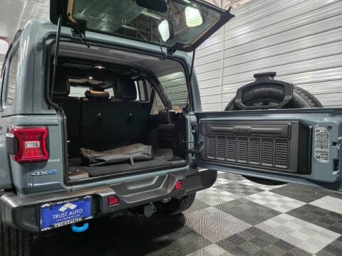 2024 Jeep Wrangler Sahara 4xe