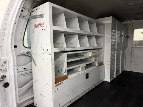 2011 Ford E-Series E-350 SD