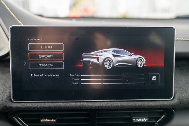 2024 Lotus Emira 24