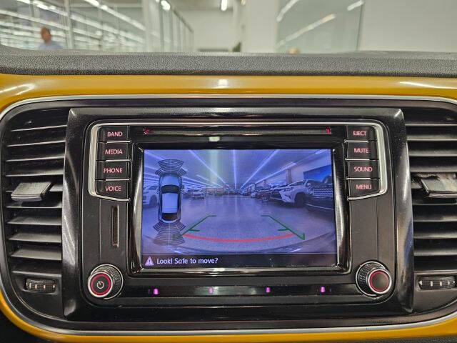 2016 Volkswagen Beetle 1.8T Dune