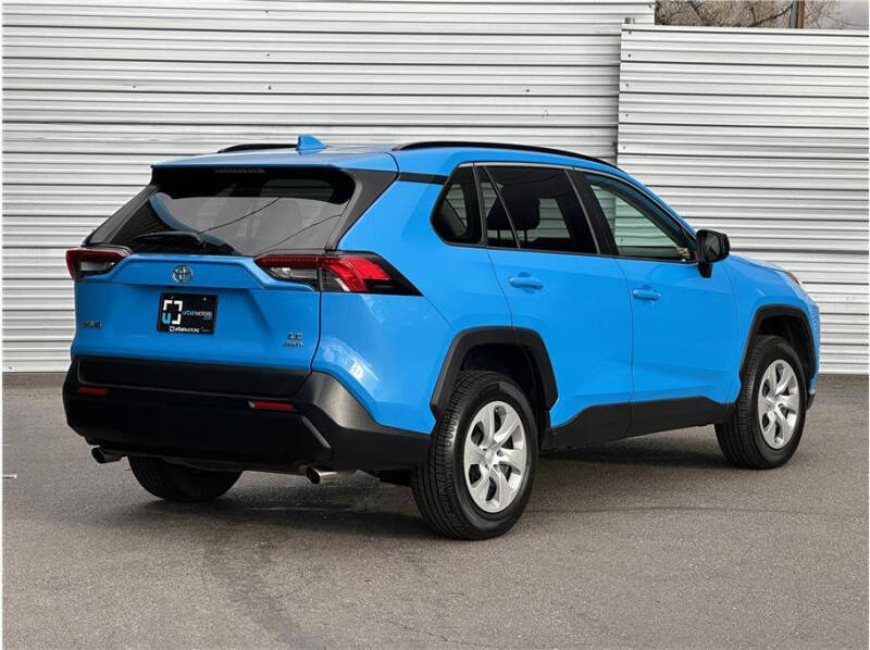 2019 Toyota RAV4 LE