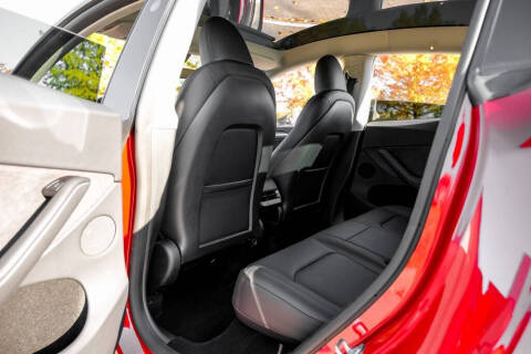 2025 Tesla Model Y Long Range