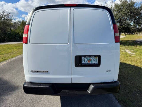 2017 Chevrolet Express 2500