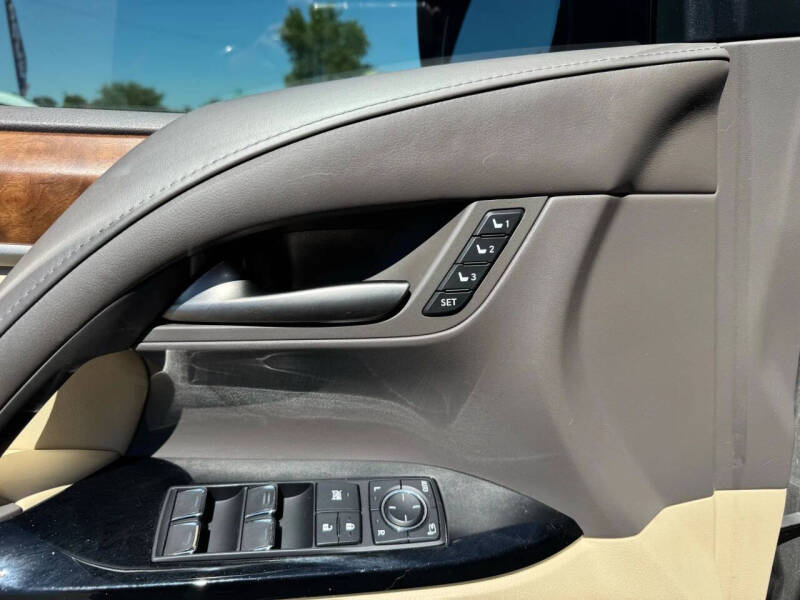 2020 Lexus LX 570 Two-Row