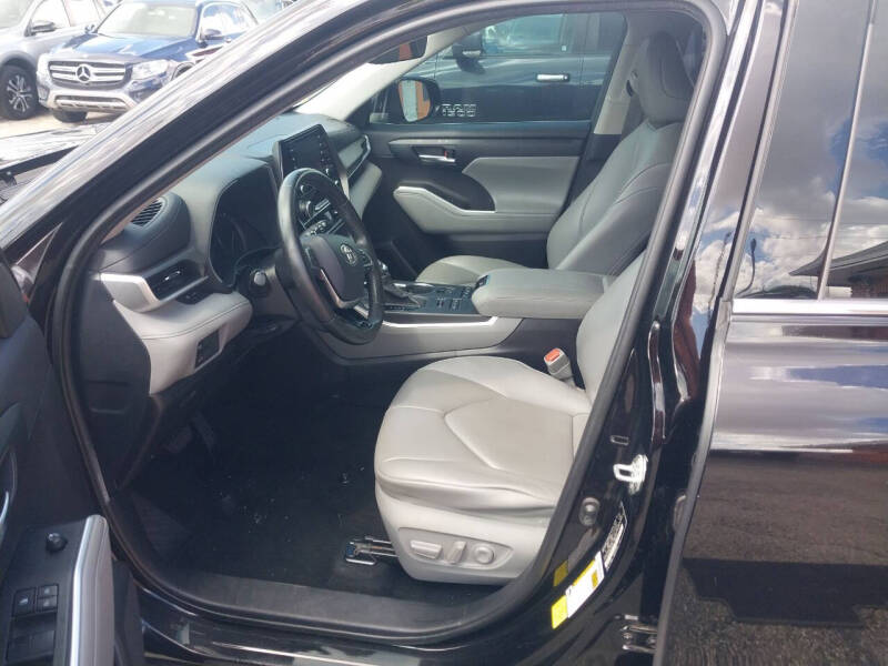 2020 Toyota Highlander XLE