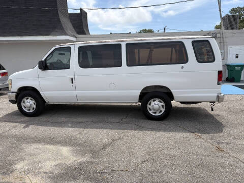2009 Ford E-Series E-350 SD XLT