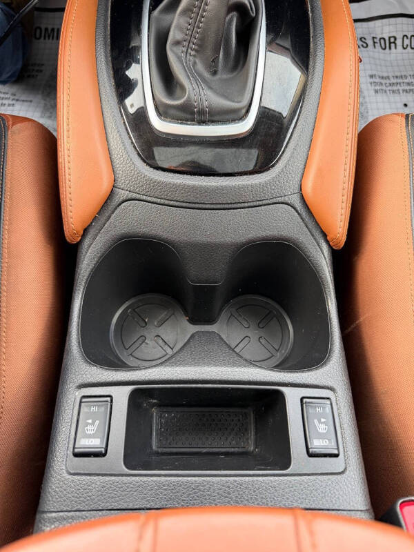 2017 Nissan Rogue SL