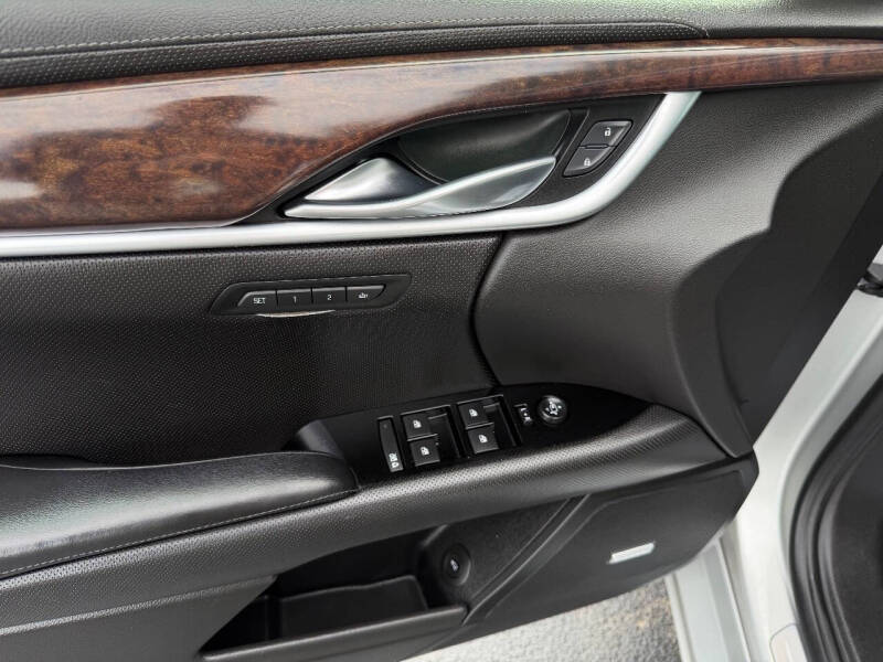 2017 Cadillac XTS Luxury