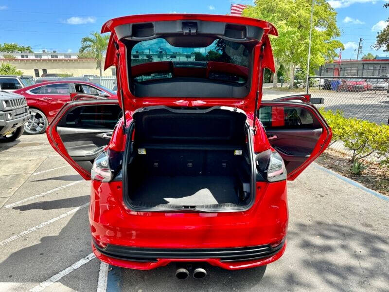 2016 Ford Focus  - $20,995