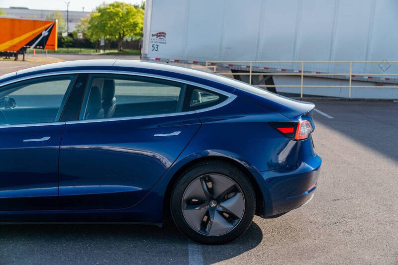 2019 Tesla Model 3 Long Range