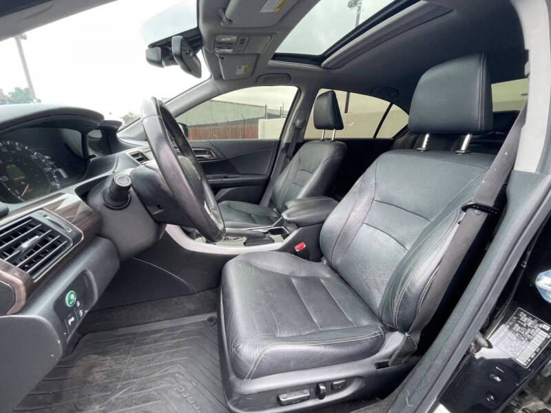 2017 Honda Accord Hybrid Touring