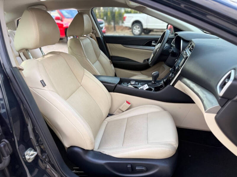 2017 Nissan Maxima 3.5 SV