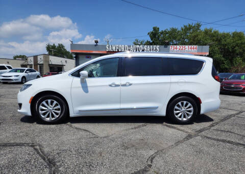 2019 Chrysler Pacifica Touring L