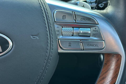 2020 Kia K900 Luxury