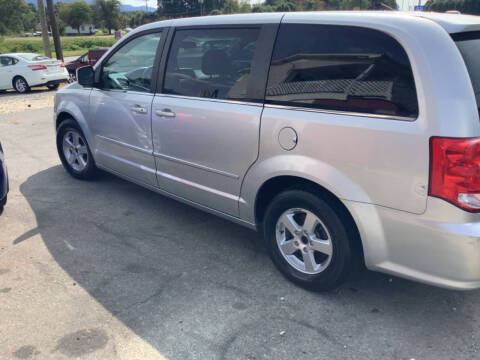 2012 Dodge Grand Caravan for sale at Moose Motors in Morganton NC