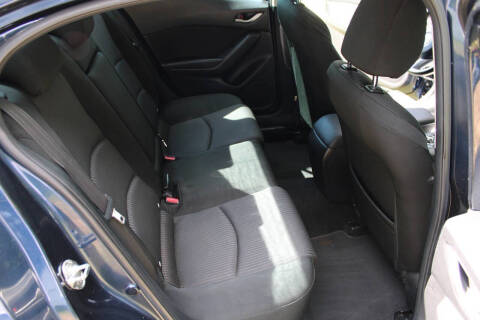 2016 Mazda MAZDA3 i Touring