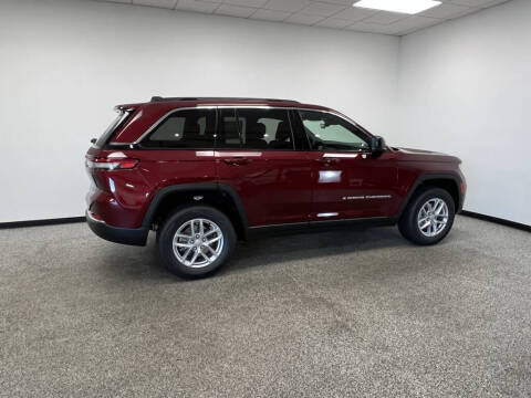 2025 Jeep Grand Cherokee Laredo X