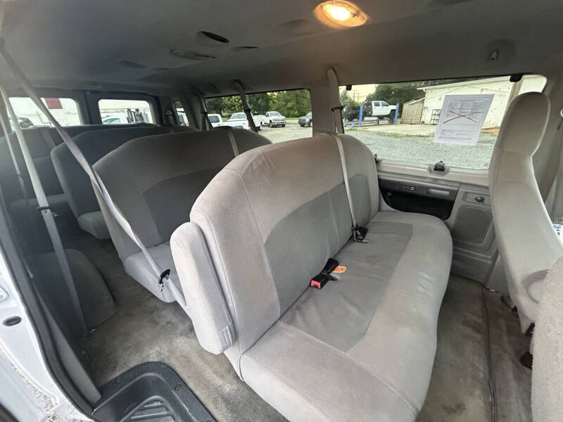 2012 Ford E-Series E-350 SD XLT