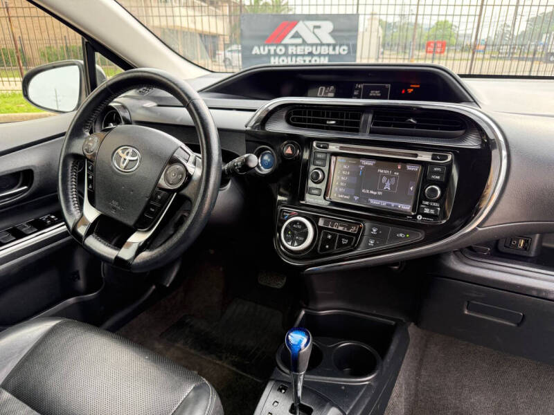 2018 Toyota Prius c Four