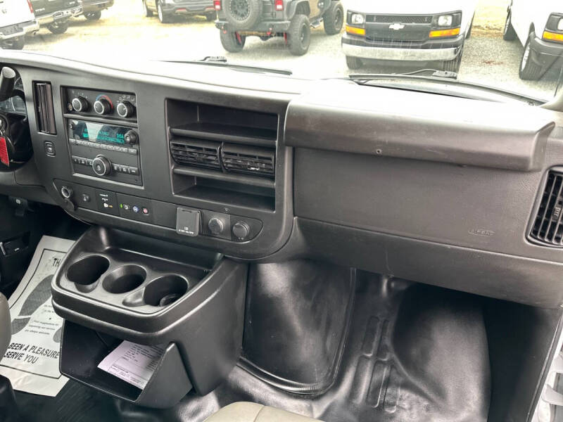 2023 GMC Savana 2500