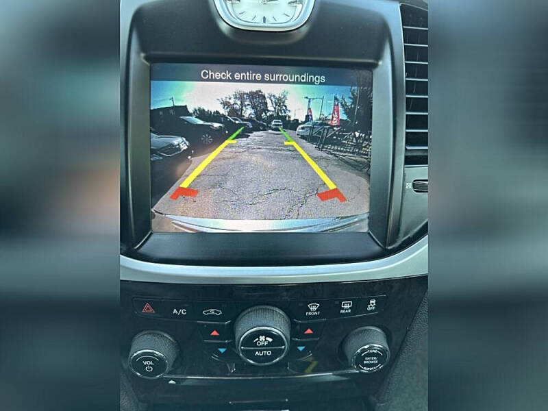 2011 Chrysler 300 Limited