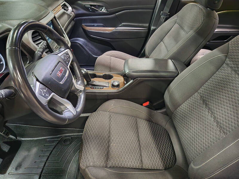 2019 GMC Acadia SLE-2