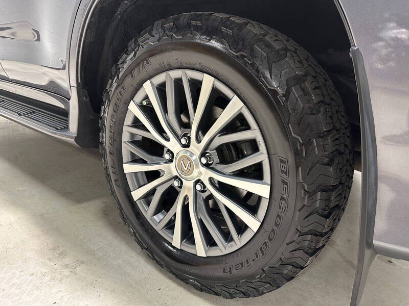 2016 Lexus LX 570