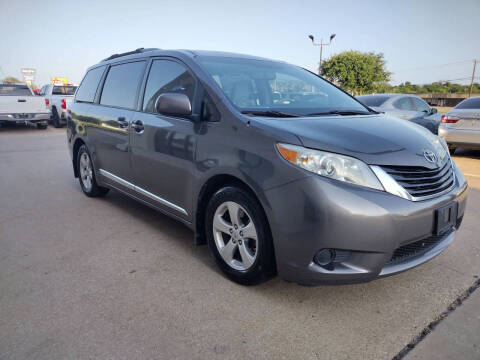 2013 Toyota Sienna