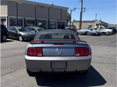 2006 Ford Mustang