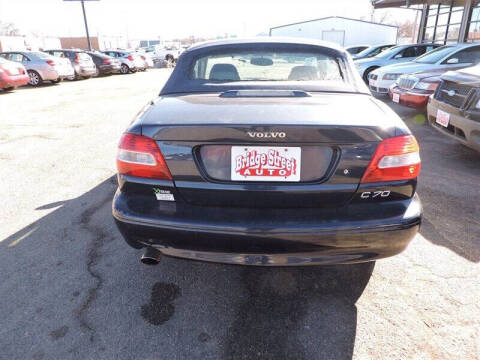 2004 Volvo C70 LPT