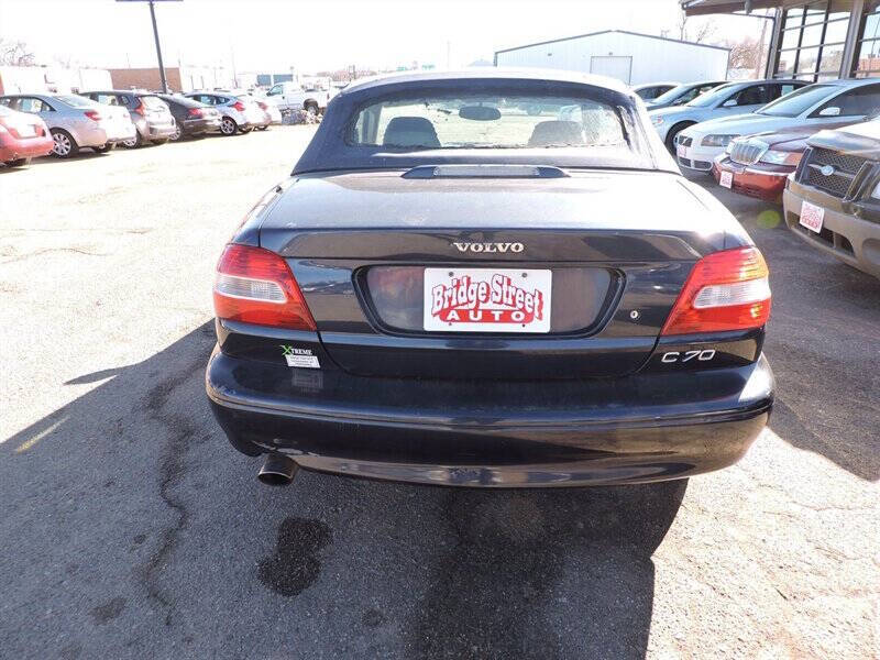 2004 Volvo C70 LPT