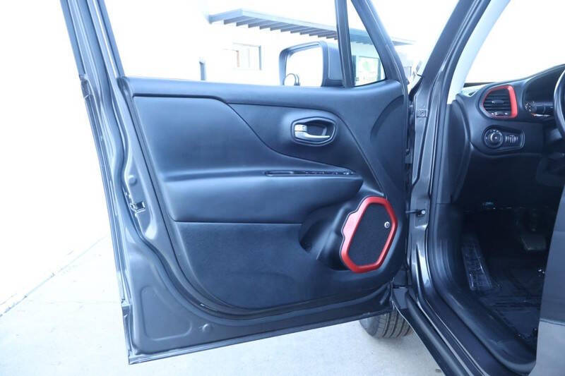 2017 Jeep Renegade Trailhawk