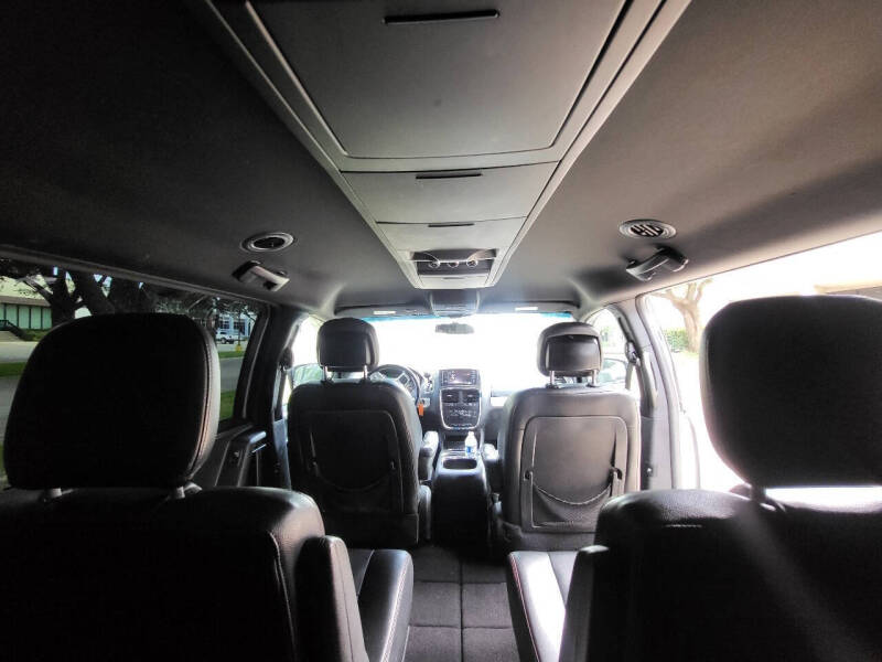 2016 Dodge Grand Caravan R/T