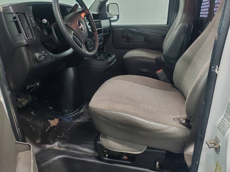 2015 GMC Savana 2500