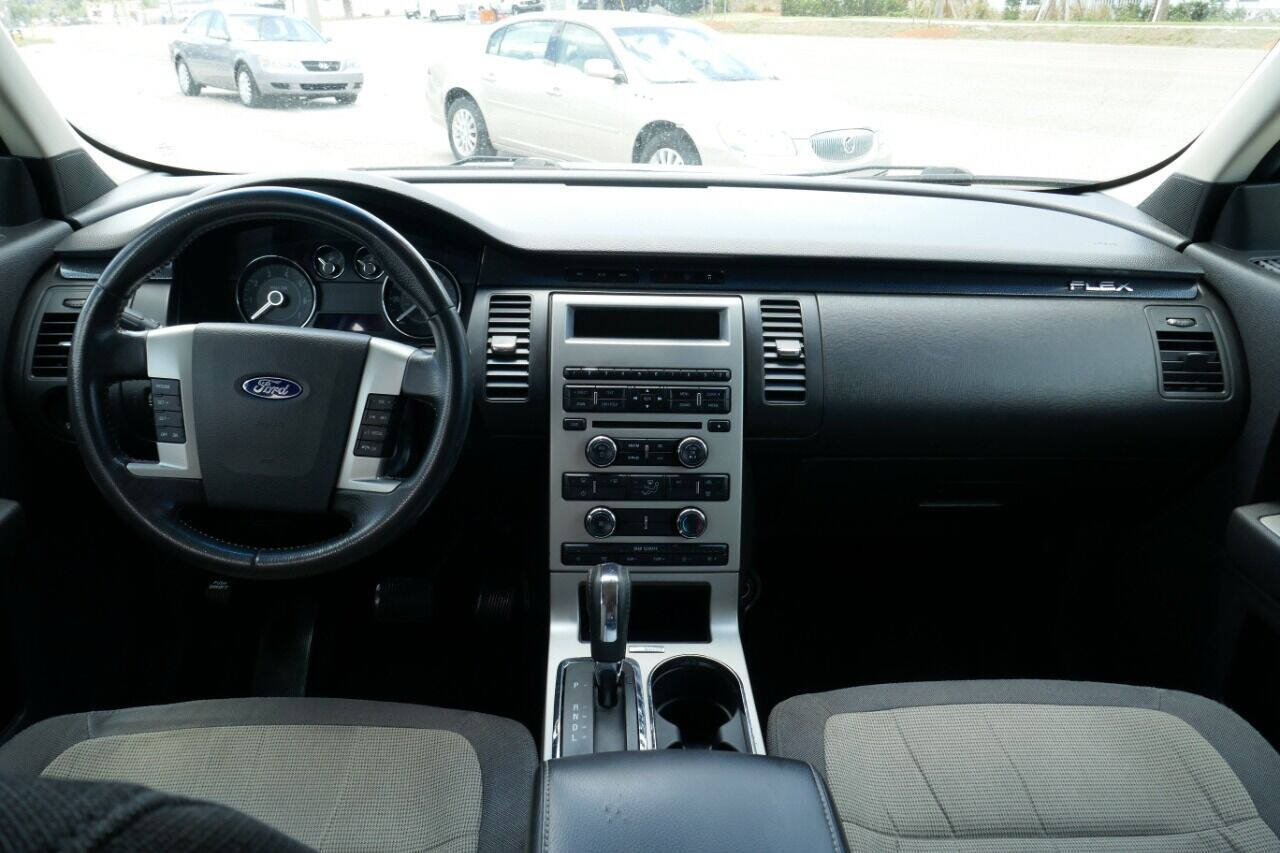 2009 FORD Flex SE Crossover 4dr For Sale in Oakfield NY by Crazy Cheap