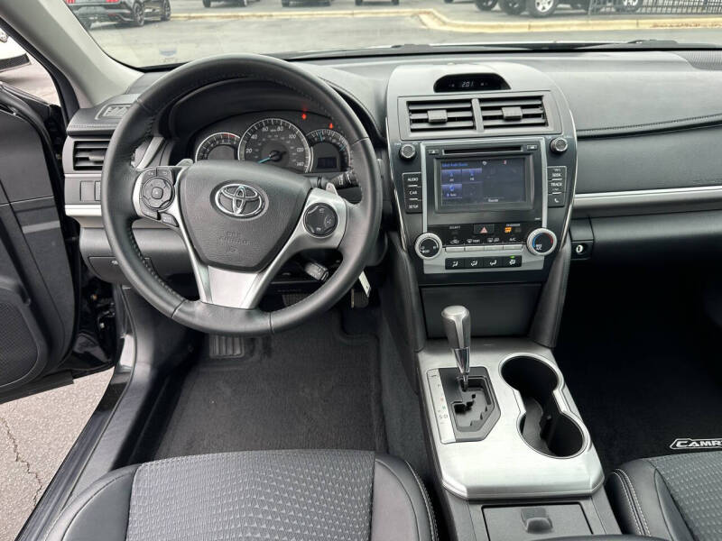 2014 Toyota Camry SE