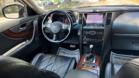 2011 Infiniti FX35