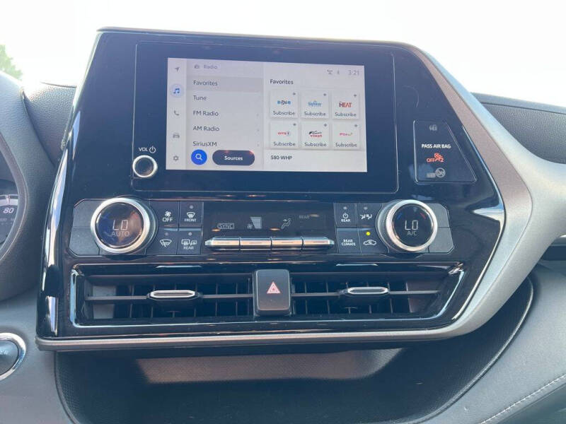 2023 Toyota Highlander Hybrid LE