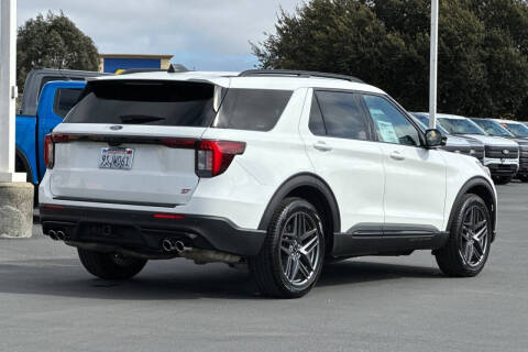 2025 Ford Explorer ST